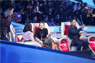 章子怡给陶晶莹看醒醒照片