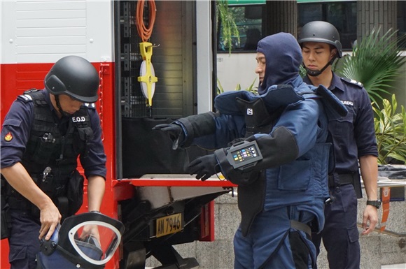 刘德华电影《拆弹专家》拍摄拆炸弹场面