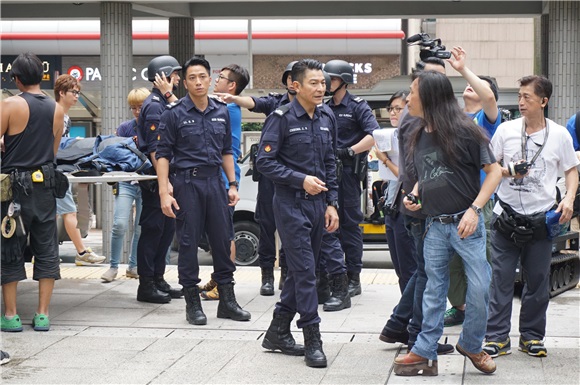 刘德华电影《拆弹专家》拍摄拆炸弹场面