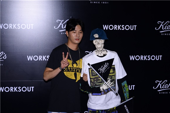 品牌Kiehl’s(契尔氏)Photo wall举行活动 SHOW ME THE MONEY第四季优胜GXNZI等出席