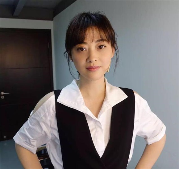 贾静雯变灌篮高手 梅婷瘦身成功惊呆网友