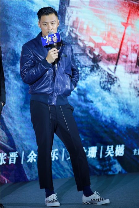 余文乐张晋吴樾许志安出席《狂兽》首映发布会