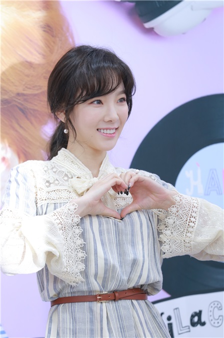 〈YES首尔现场〉少女时代成员泰妍出席某品牌粉丝签名会活动