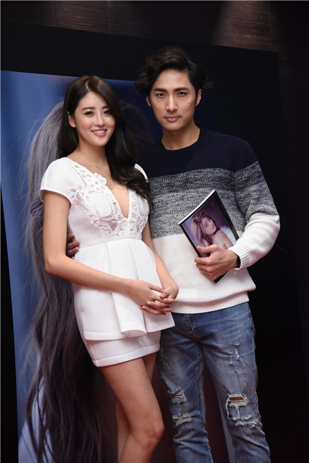 赖琳恩.李运庆 赖琳恩写真书发表会
