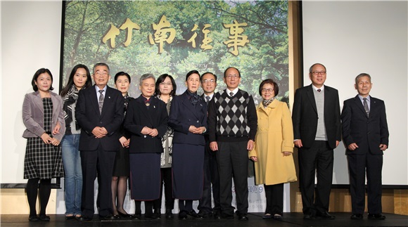 大爱「竹南往事」演员韩瑜、李政颖、杨庆煌、傅小芸、陈熙锋、柯素云等出席上档记者会。