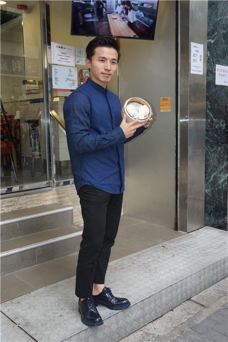LOLLIPOP成员刘峻纬出席点点心《点点心》新店开幕