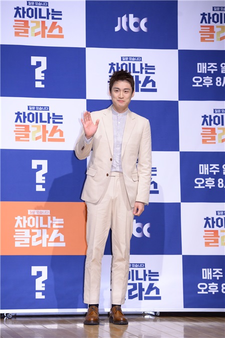 JTBC讲演综艺节目《有差异的课堂-我要提问》举行发布会 吴尚津、洪真京、智淑、DinDin等出席