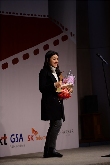 第8届韩国年度电影奖颁奖典礼 宋康昊、马东锡、罗美兰等到场出席