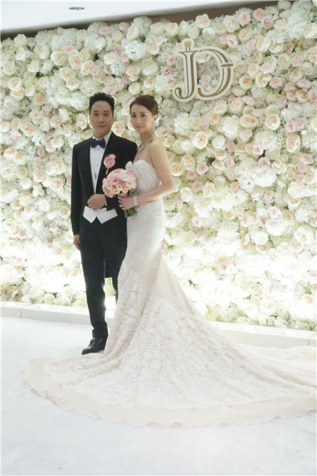 〈Yes 香港现场〉陈曼娜闺女出嫁  圈内好友齐聚祝贺