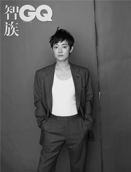 孙俪完美变身「封面收割机」 一个月三个时尚封面