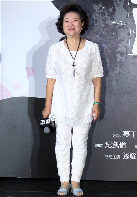 电影《双生》男女主角孙耀威、童冰玉等出席记者会