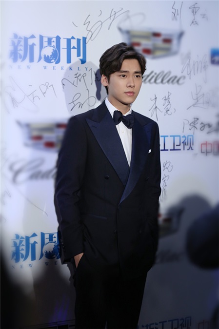 李易峰获新锐榜「年度艺人」：继续做好演员分内事