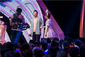 非诚LO娘陈子桐甜蜜牵手