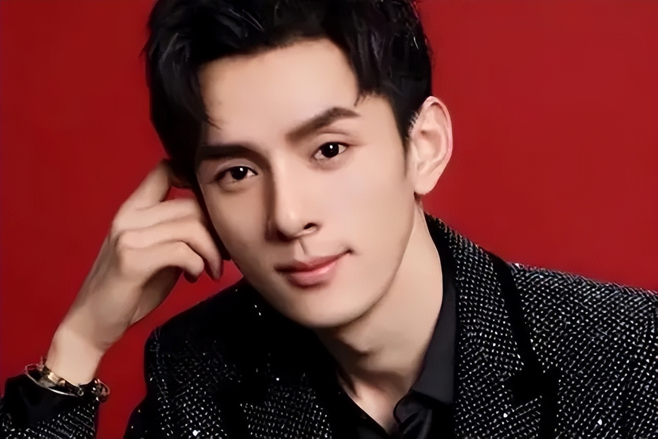 李佳琦直播回應 “疑似有個孩子” 傳聞：瘋了，中秋節的事情現在才搞