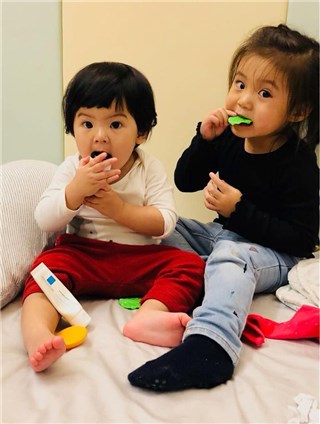 波妞一哭咘咘就冲回房 一句「姐姐陪你」超暖心