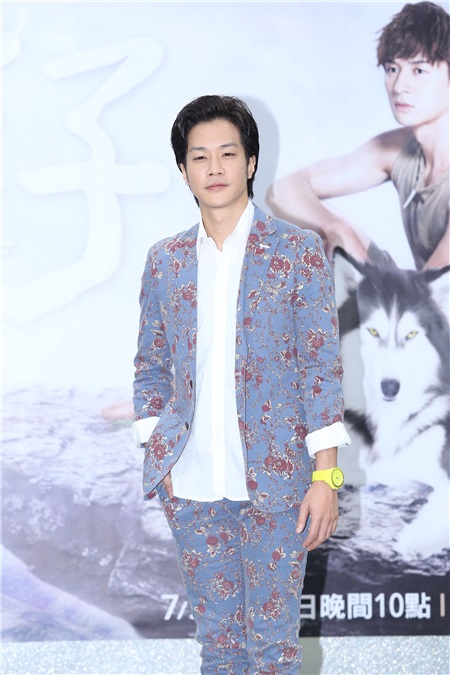 安心亚、张轩睿、薛仕凌等出席《狼王子》首映会