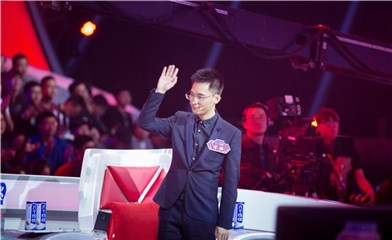 王峰代表名人堂出战”人机大战