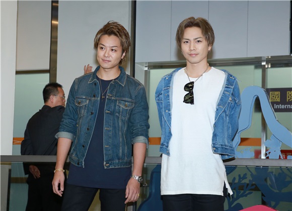 〈Yes 台北现场 〉放浪兄弟、三代目主唱登台 200粉丝热情接机