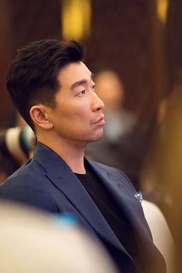 王千源《黎明决战》超正派 首演公安局长「虐恋」刘诗诗