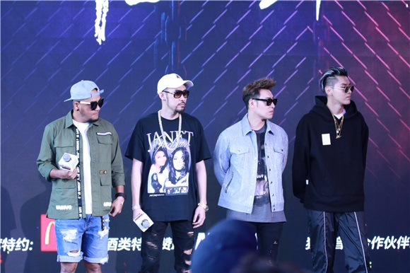 《中国有嘻哈》6.24开播 吴亦凡否认一秒变嘻哈