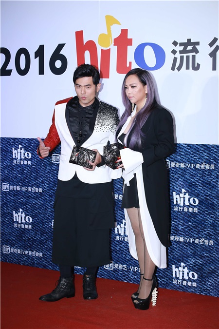 周董压轴和解罗志祥 夺4奖成hito大赢家