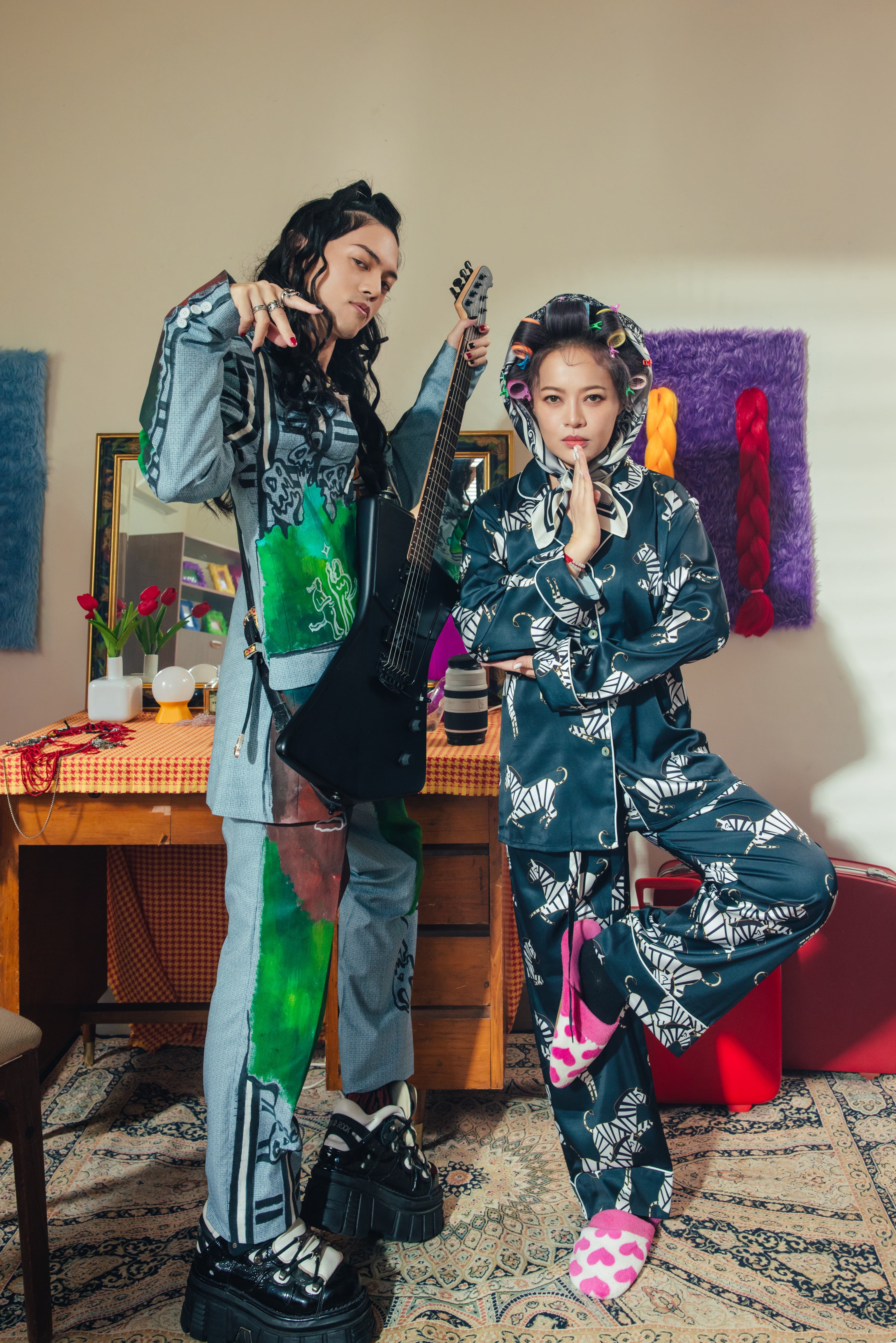 「铁肺天后」戴爱玲2023年全新专辑 视觉取用童话与公主元素作为概念延伸