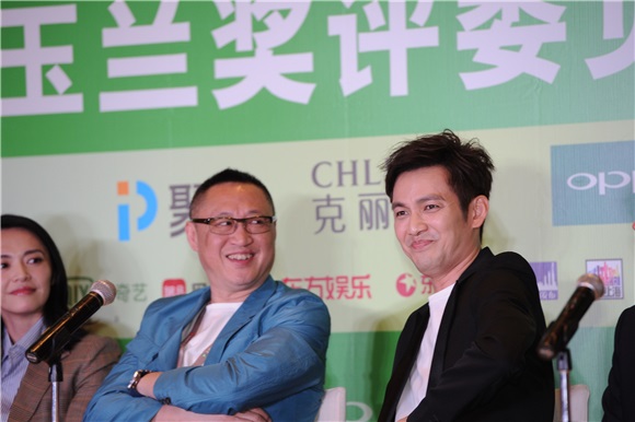 钟汉良首次担评委享受小轻松 姚晨感叹行业不断在进步