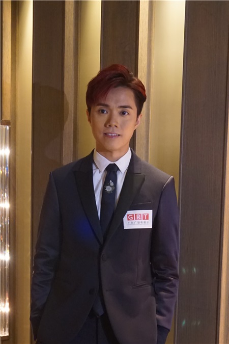 张敬轩与王祖蓝出席湾仔万丽海景酒店《广东广播电视台香港办事处成立》