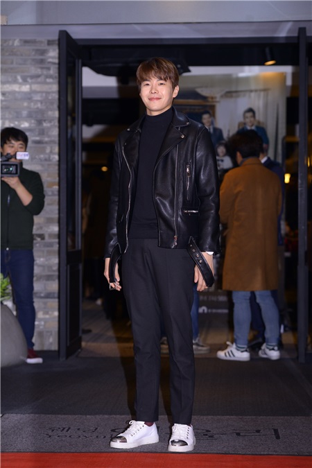 李东健、赵伦熙、显佑、李世英等出席《月桂树西装店的绅士们》终放宴