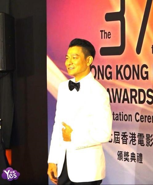 〈Yes 香港现场〉刘德华、赵薇、古天乐等亮相人金像奖红毯