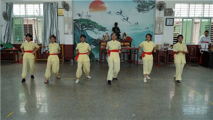 永春当地习武风气盛行——零零后鹤拳弟子登台献艺