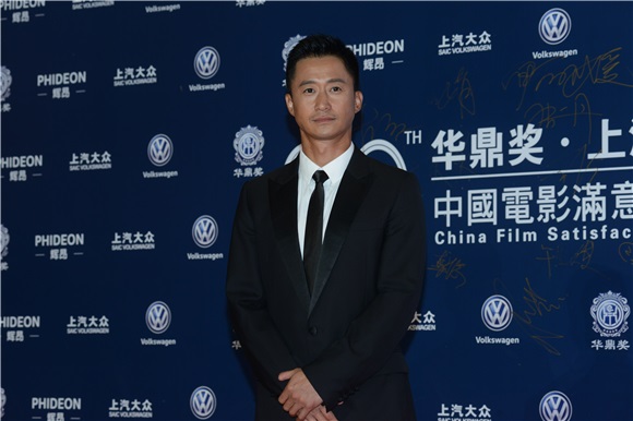 吴京《战狼》狂扫华鼎奖 霸气承包五奖项