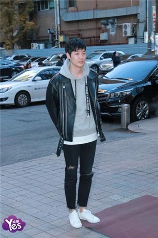 〈Yes首尔现场〉韩剧《卞赫的爱情》大结局 崔始源全黑出席煞科宴