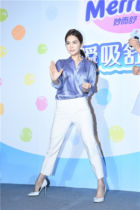 Ella陈嘉桦出席婴幼儿尿布品牌全新升级上市发布会