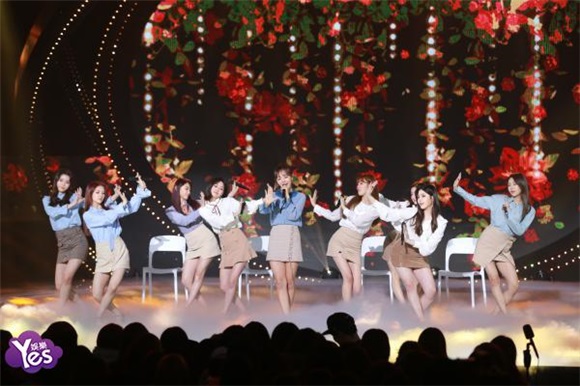 〈Yes 首尔现场〉MOMOLAND《The show》献精彩演绎获第一名