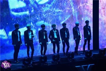 〈Yes台北现场〉MONSTA X开唱涌进满场粉丝 撩粉功力一流