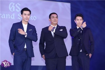陈金锋今出席知名手表手秀 处女秀的表现让黄子佼都夸赞