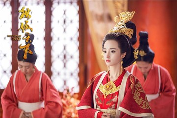 《独孤天下》会员收官 胡冰卿直播陪网友追剧