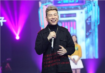 胡彦斌被爆出注册婚恋网站 当事人澄清:是合作需求