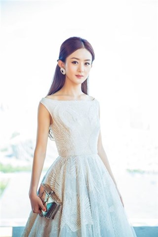 赵丽颖早已结婚？！ 工作室辟谣：多年前的剧照