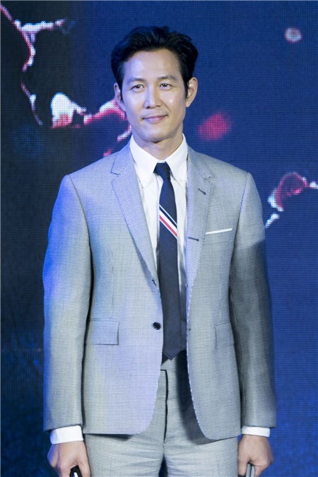 《惊天大逆转》全球首映 悬疑动作片新标杆领跑暑期档