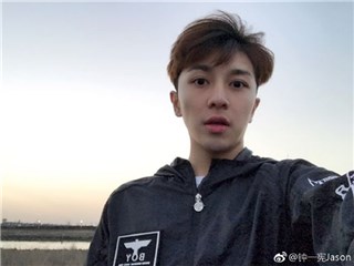 “自拍少年”钟一宪