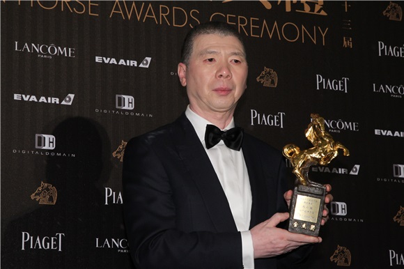 冯小刚创金马纪录 继影帝后再获「最佳导演」