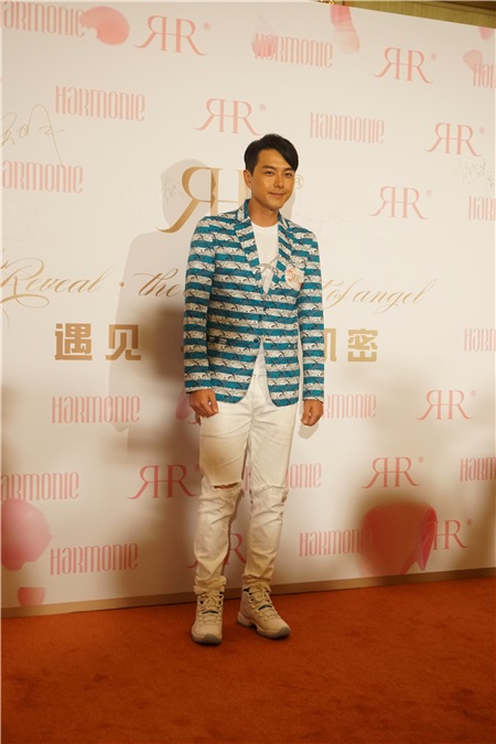 蔡少芬、洪天明等出席尖香蔓蕾文化发展派对