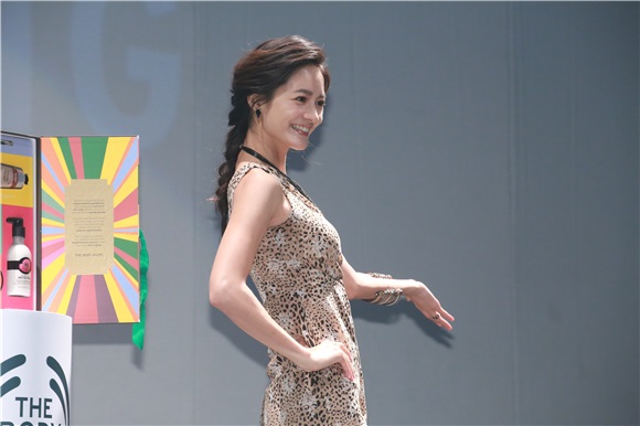 Janet谢怡芬《The Body Shop40周年》品牌发表会