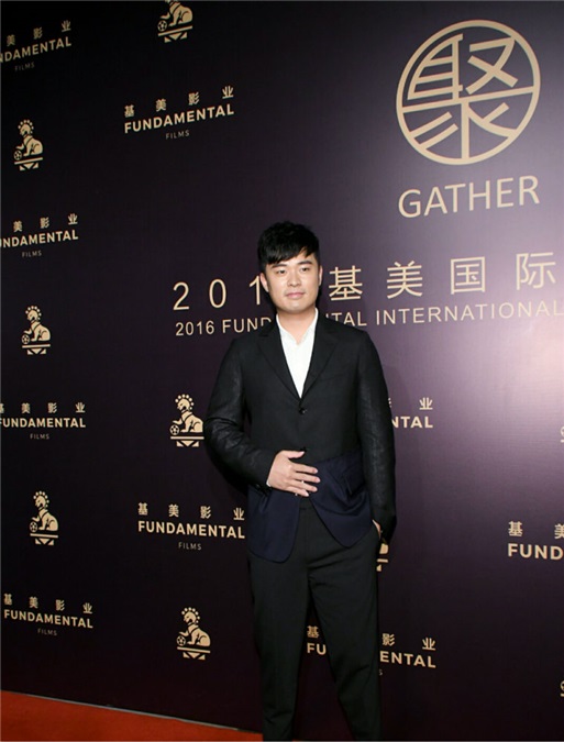陈赫亮相上海某活动 曝新片亲身上阵挑战跑酷
