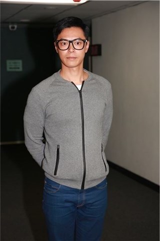〈Yes 香港现场〉李润庭出轨记者会 被问是否认识小三老公急闪人