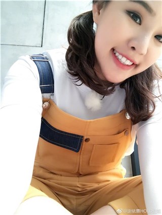 谢依霖生日惊喜宣布婚讯 孟非陈学冬等好友纷纷留言祝福