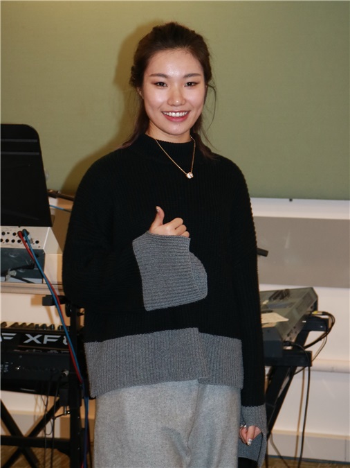李琦、余枫等参加中国新歌声2016香港演唱会彩排