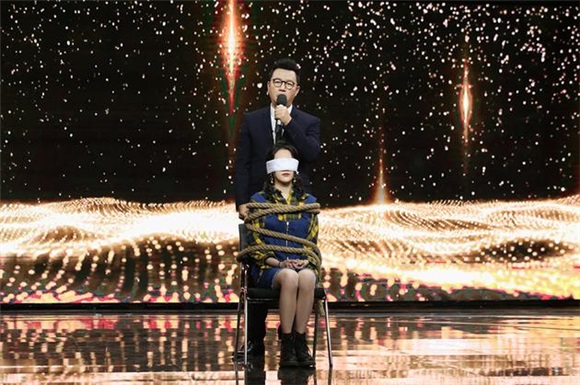 张可盈配音《寻梦环游记》 深情演绎感动陈凯歌王源